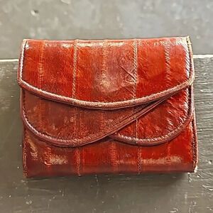 Vintage 70s Lee Sands brown eel skin wallet